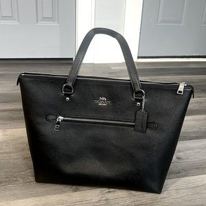 NWT Coach Outlet Gallery Tote